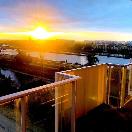 ורוצלב Apartament Z Tarasem I Widokiem Na Odre מראה חיצוני תמונה